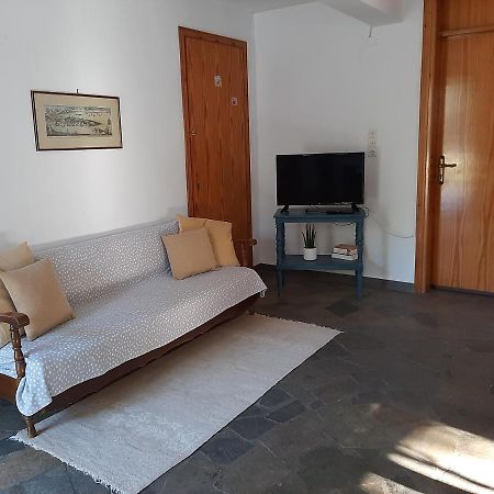 Apartamento Σπίτι Σε Ελαιώνα, House In An Olive Grove Ária Exterior foto